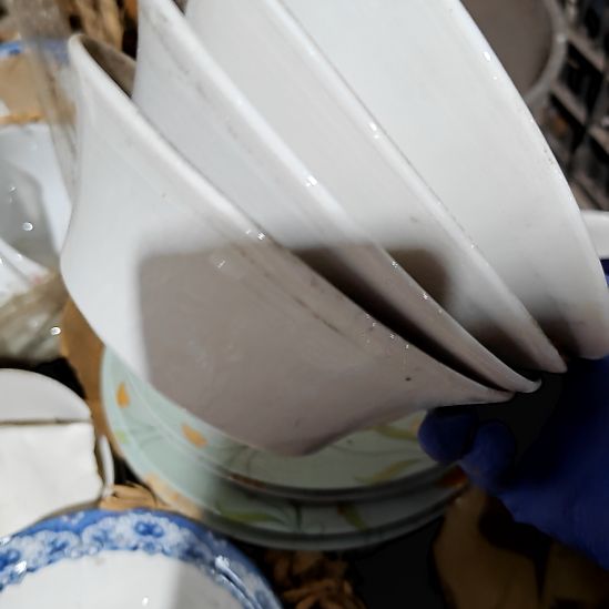 摆件陶瓷盘子碗啥都有