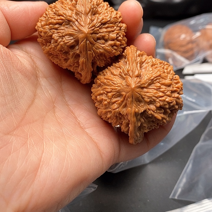 把件文玩核桃老树百花山45尺