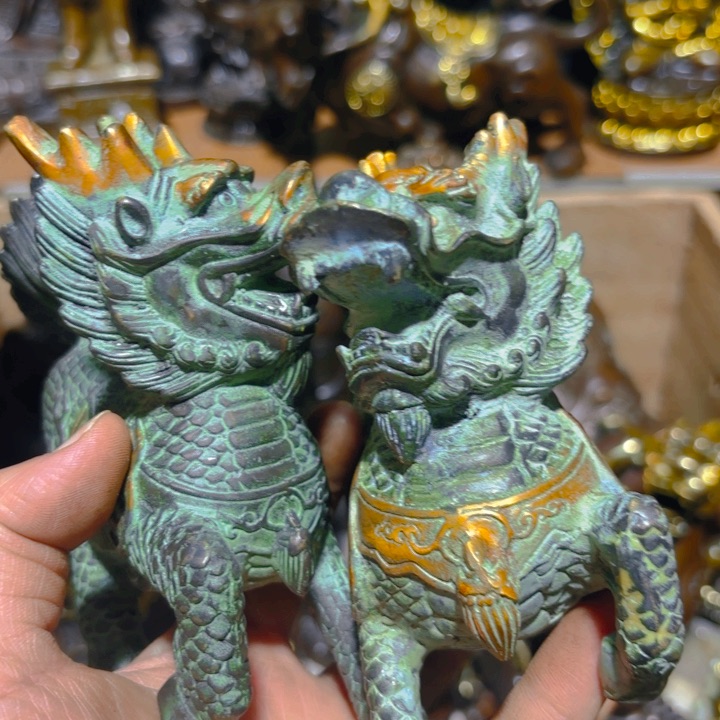 铜的。全清了。一件不留！不磨叽