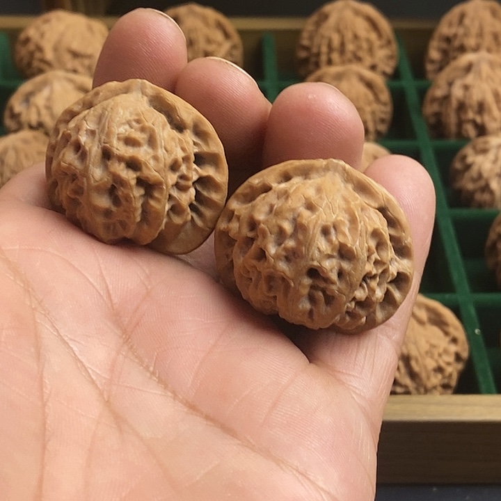 文玩核桃把件文玩核桃宫灯小尺寸