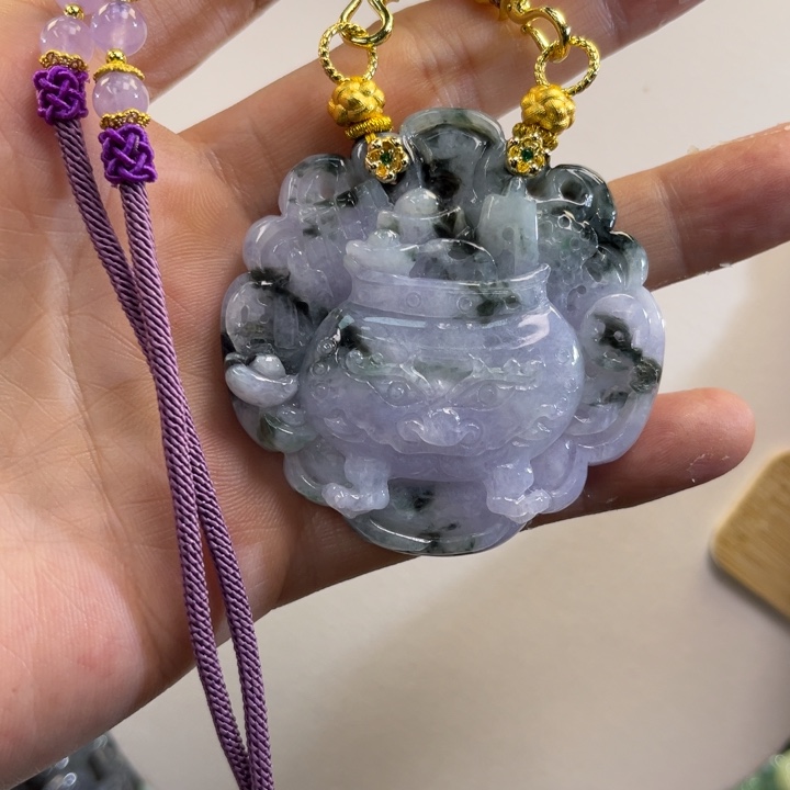 翡翠吊坠(赠链)未镶嵌代编织