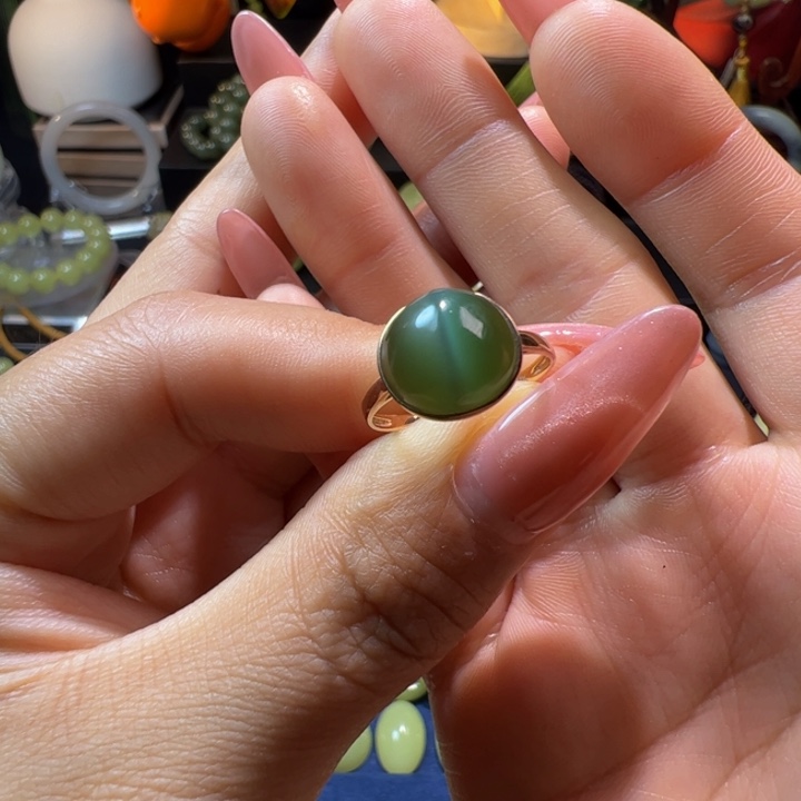 和田玉（碧玉）18K金镶嵌颈饰