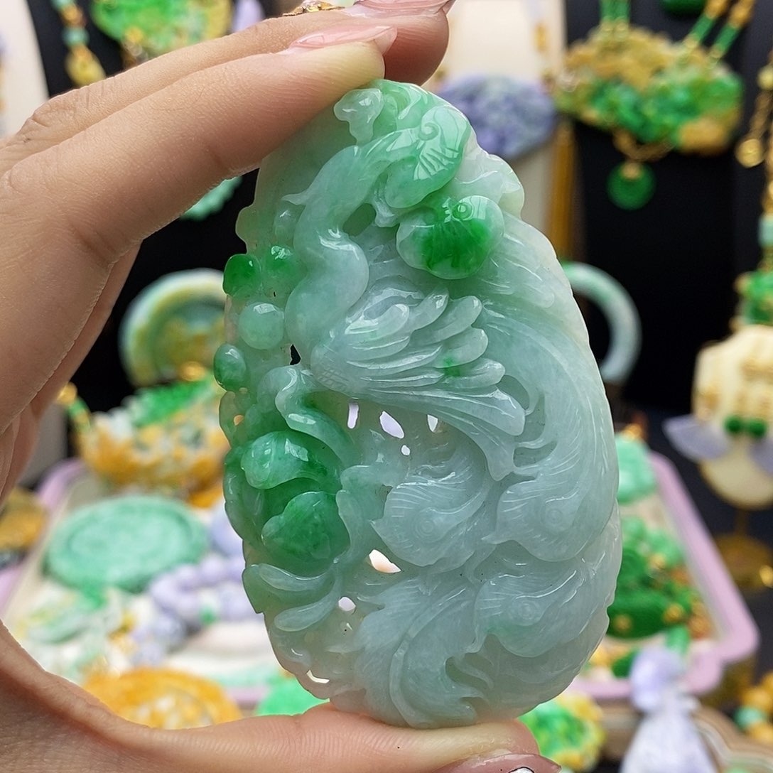 翡翠颈饰未镶嵌天然