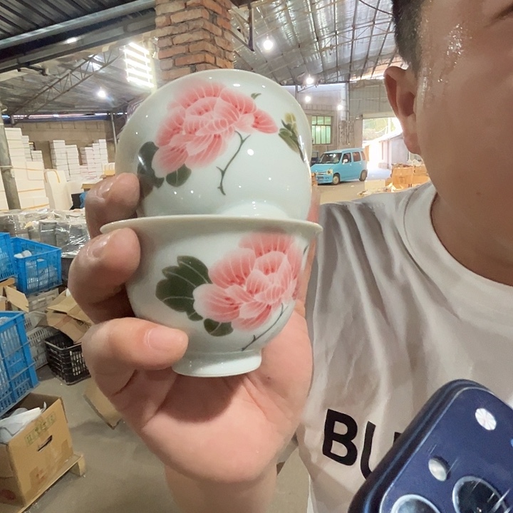 瓷片景德镇陶瓷影青芙蓉主人杯2只