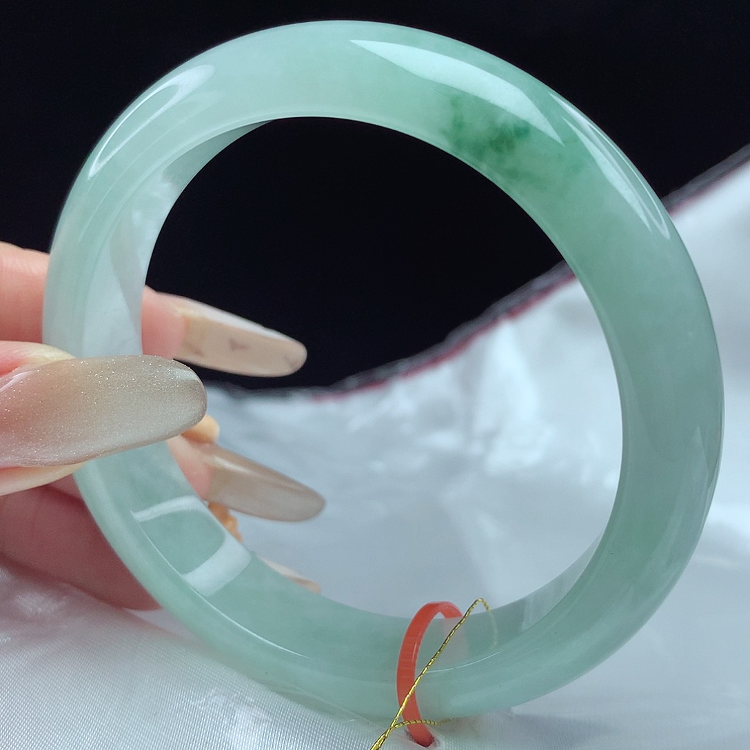 翡翠手镯未镶嵌56圈3543