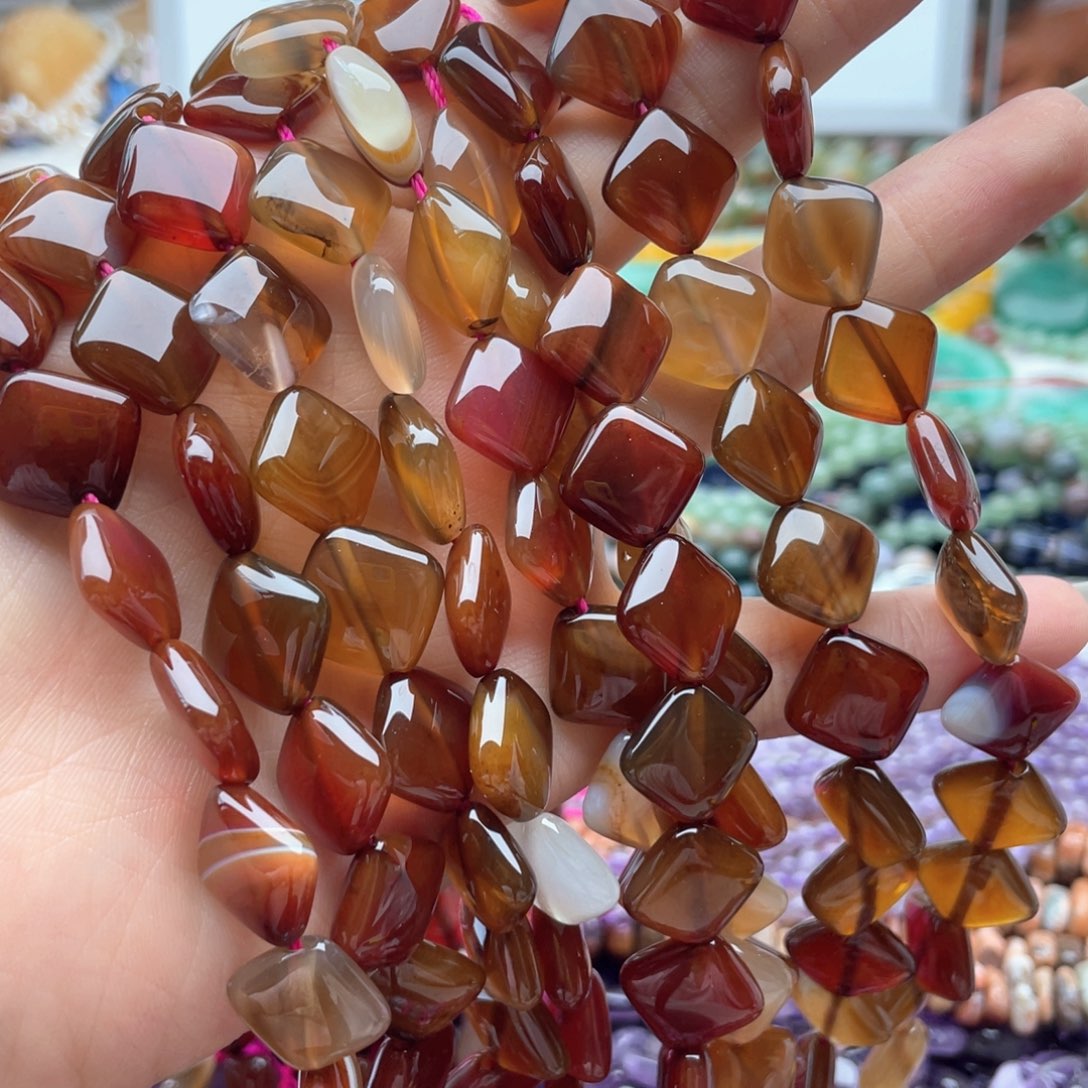 玛瑙/玉髓合金珠宝半成品一条装卡12左右咖啡色玛瑙对角方片