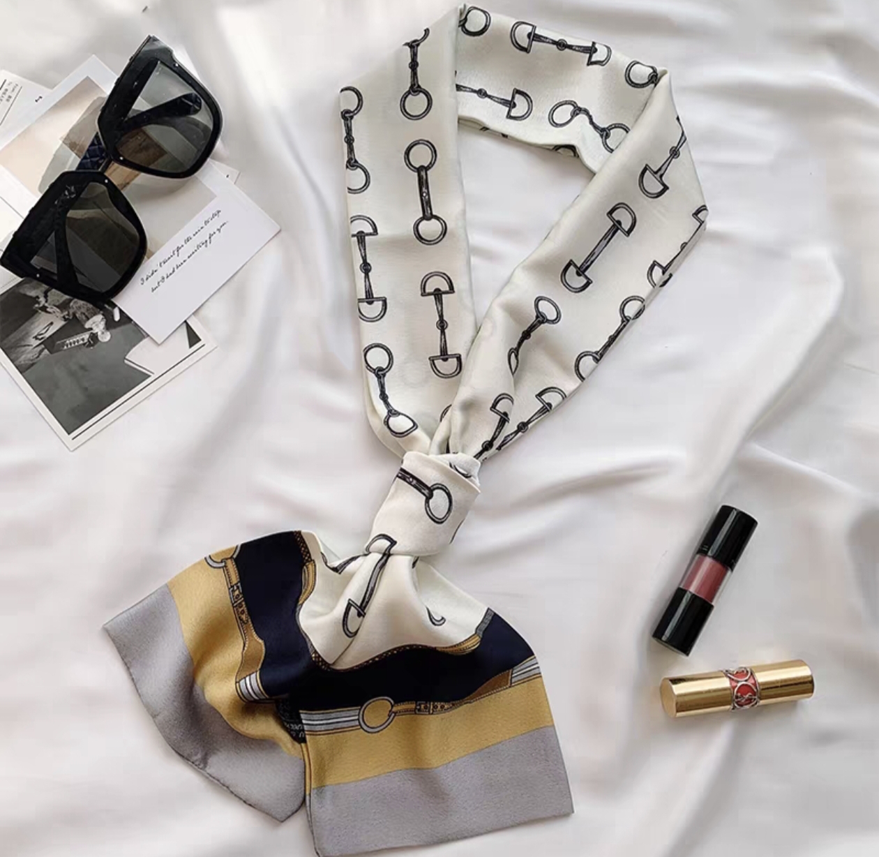 （链条）时尚法式小领女成人休闲风白色字母见描述丝巾