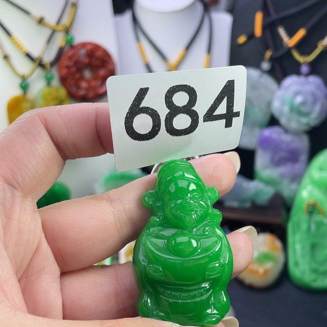 翡翠未镶嵌吊坠(赠链)