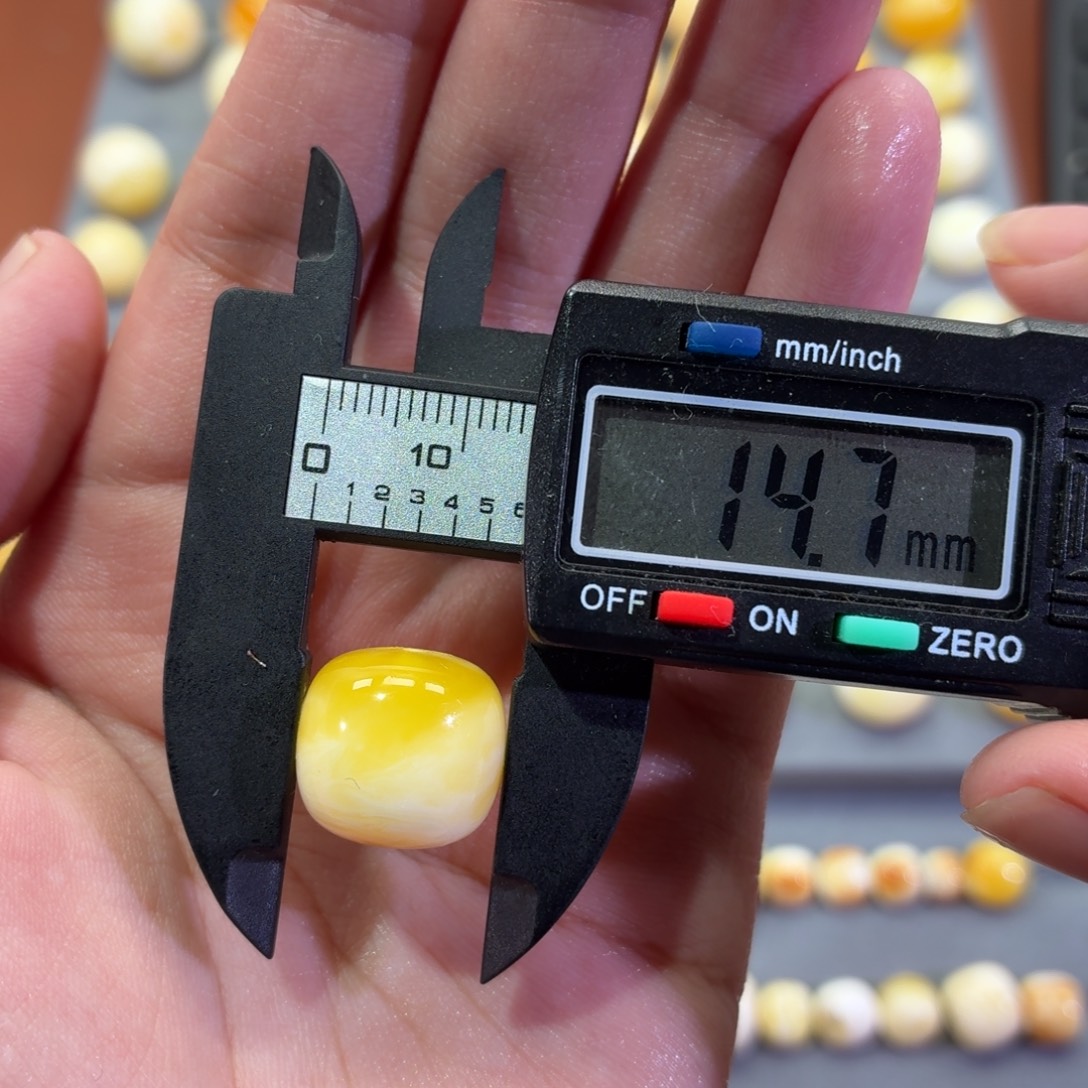 琥珀未镶嵌裸石老型