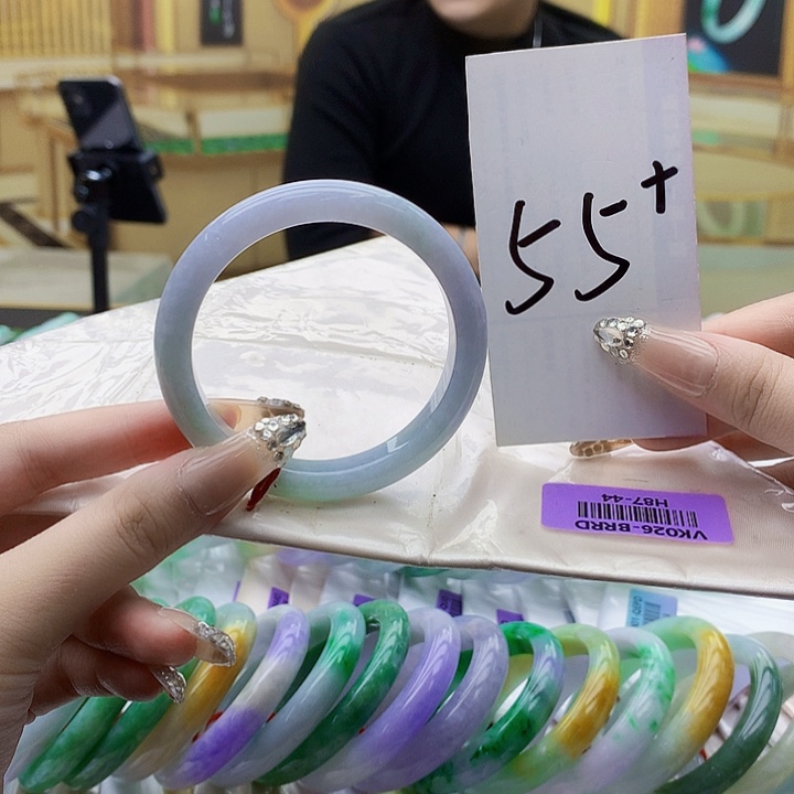 翡翠未镶嵌手镯mk