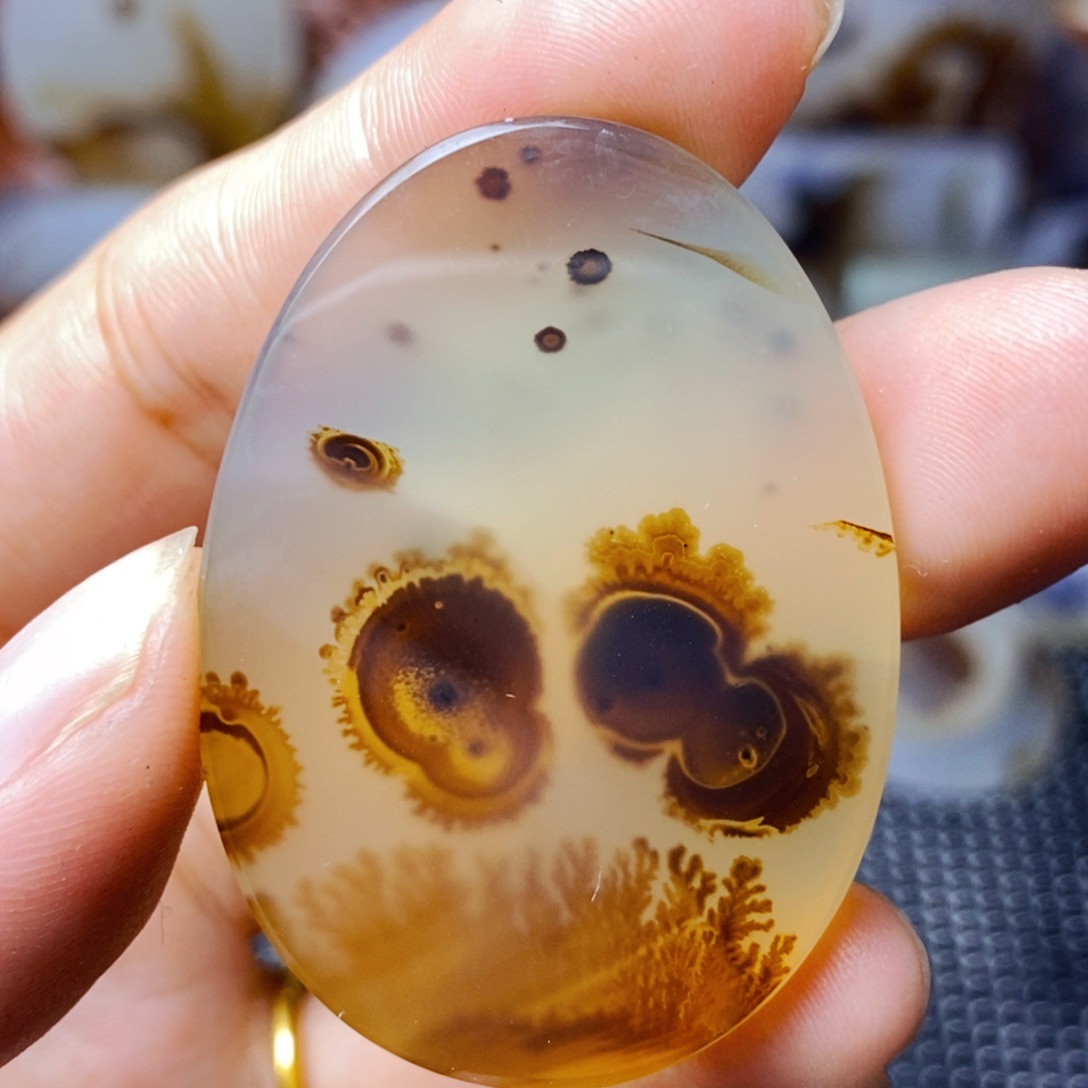 玛瑙/玉髓未镶嵌珠宝半成品