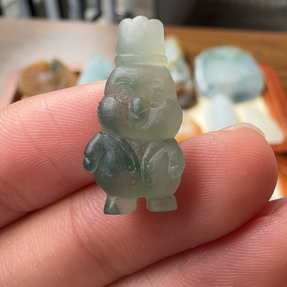 定制翡翠未镶嵌鸡大厨