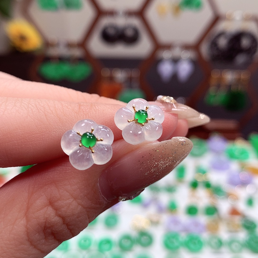 翡翠耳饰18K金镶嵌天然翡翠