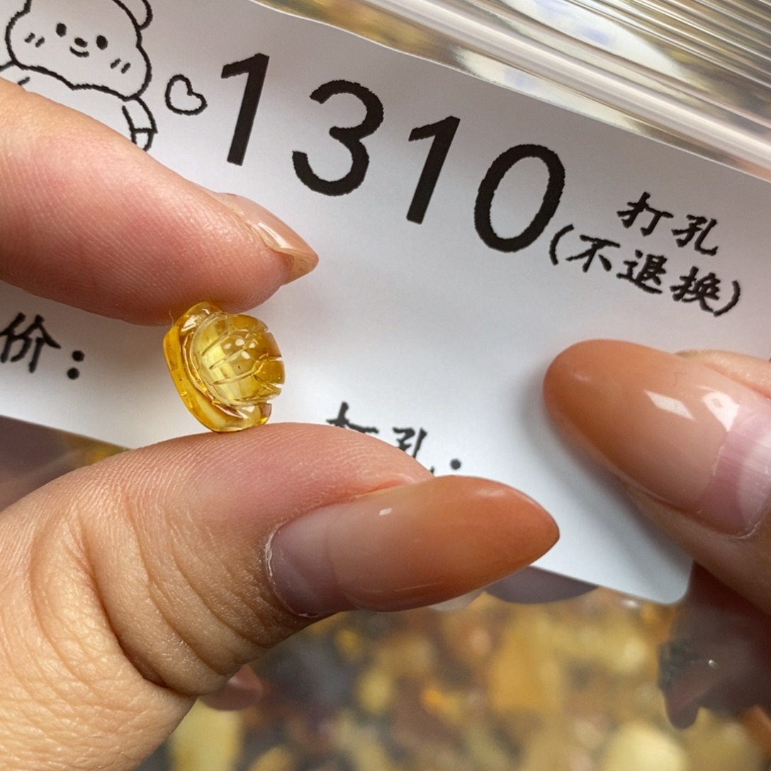 琥珀未镶嵌珠宝奇石