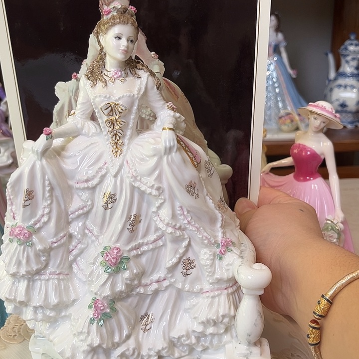 杯欧洲中古瓷器摆件