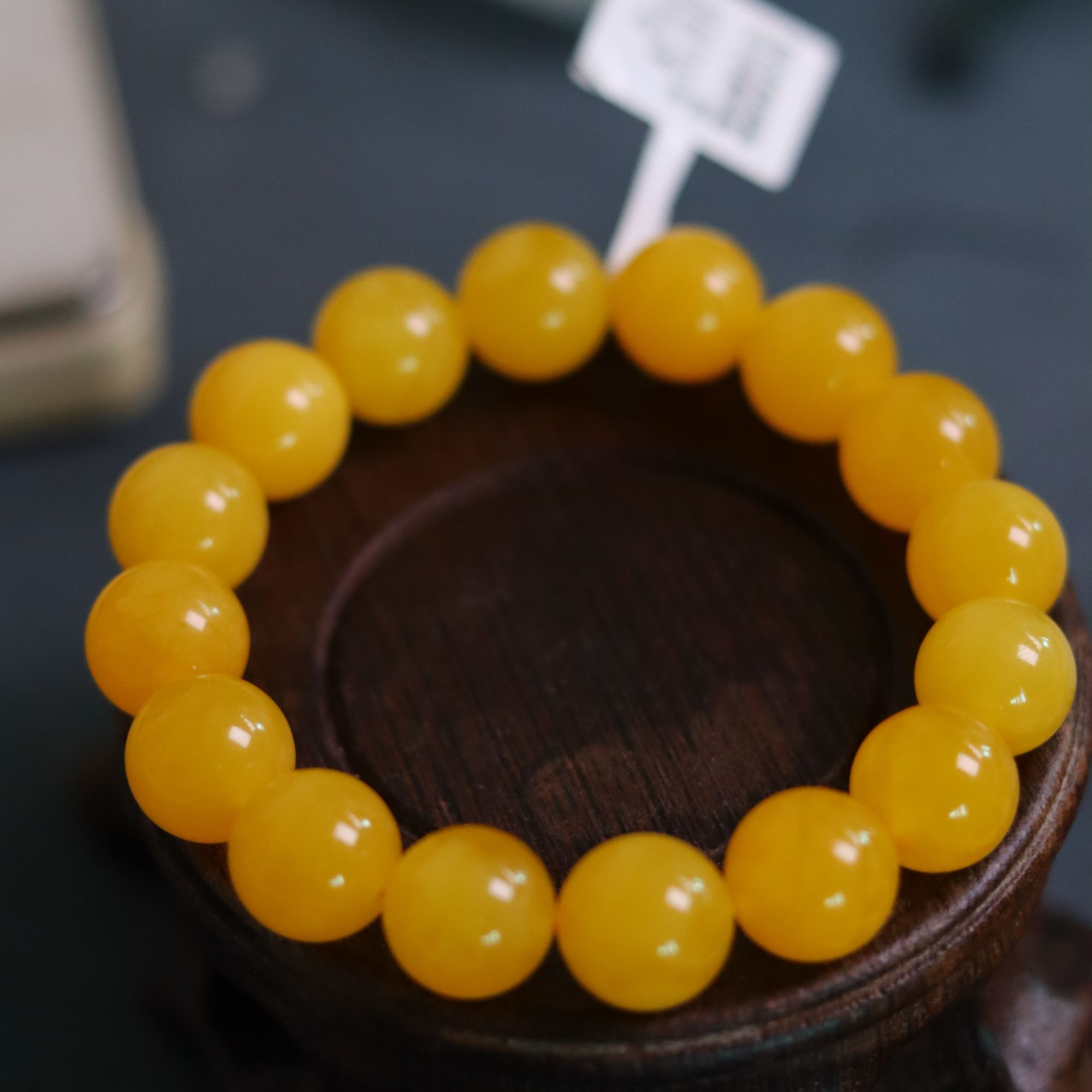 蜜蜡手串未镶嵌.