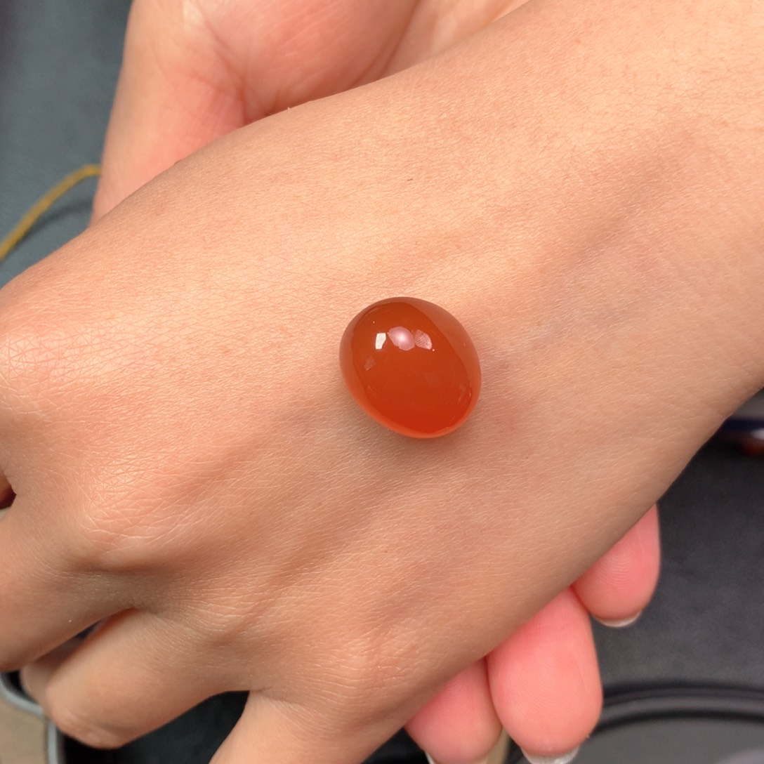南红玛瑙冰红蛋面未镶嵌