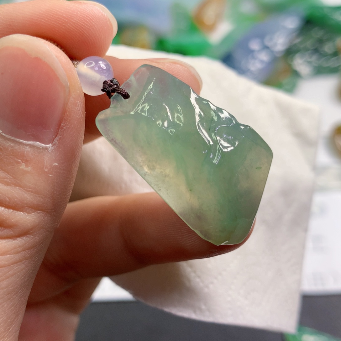 【闪购商品】翡翠吊坠(不含链)未镶嵌