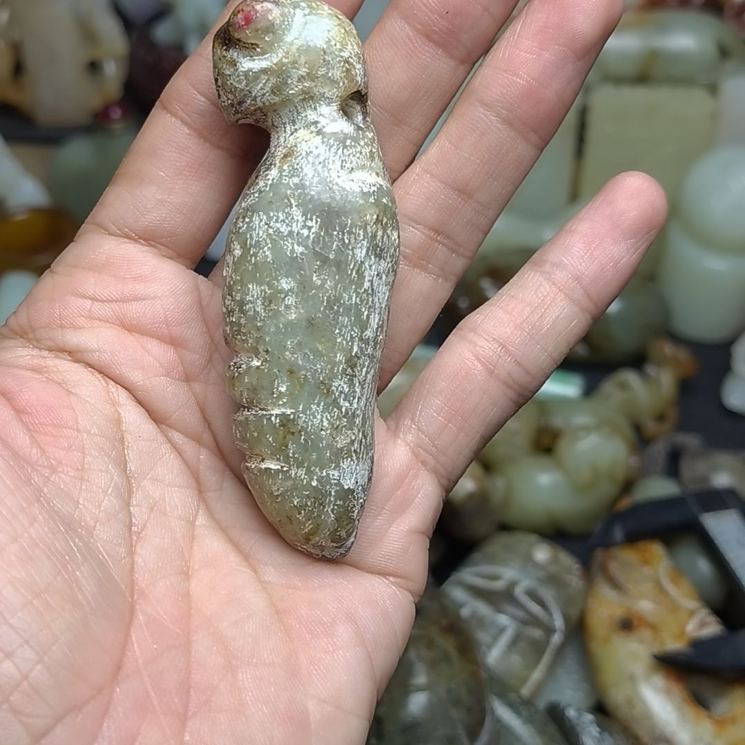 和田玉（糖玉）未镶嵌颈饰