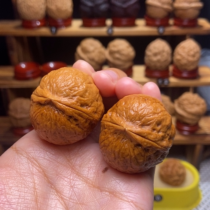 文玩核桃吊坠胖头陀2