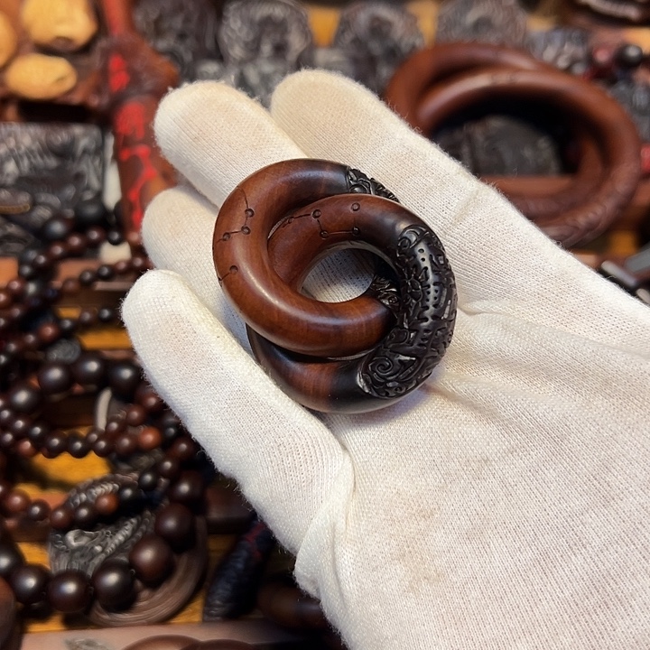 枣木手工制作的小物件