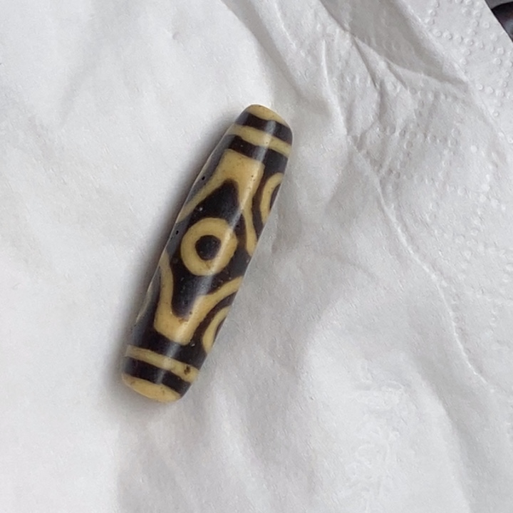 玻璃颈饰珠子。zzzzzzz