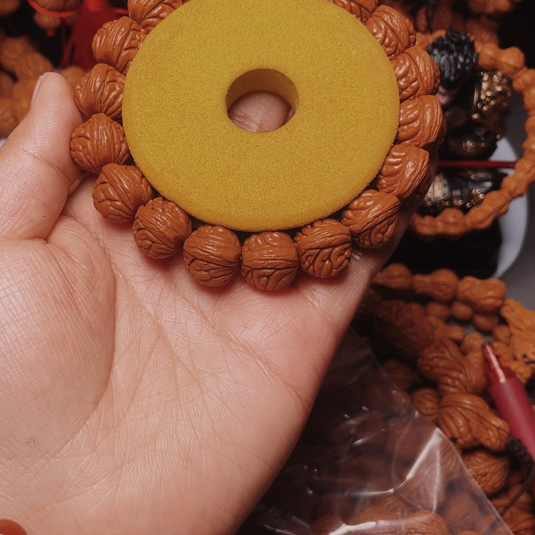 桃核吊坠龙纹桃枭