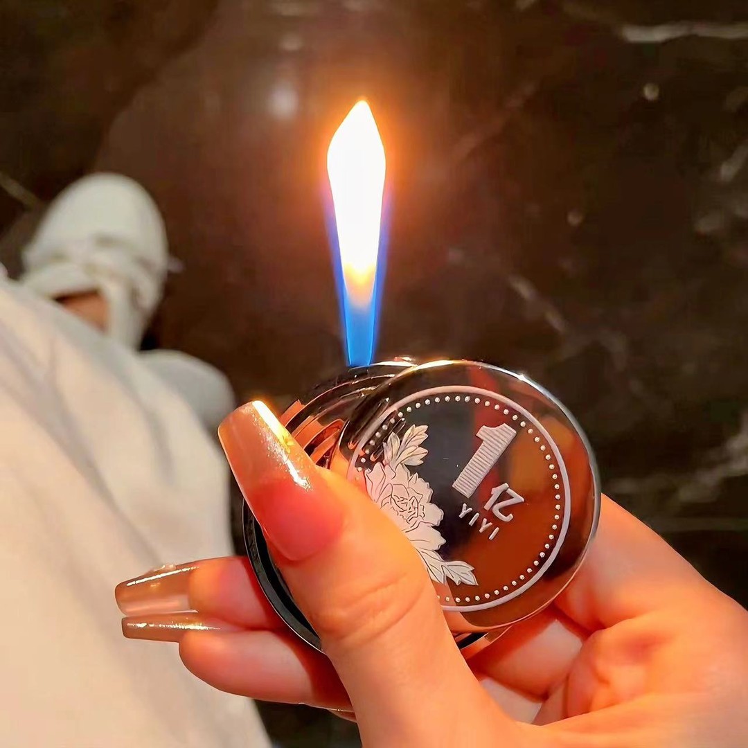 新款创意旋转明火一亿充气打火机解压点火器长便携火机个性硬币
