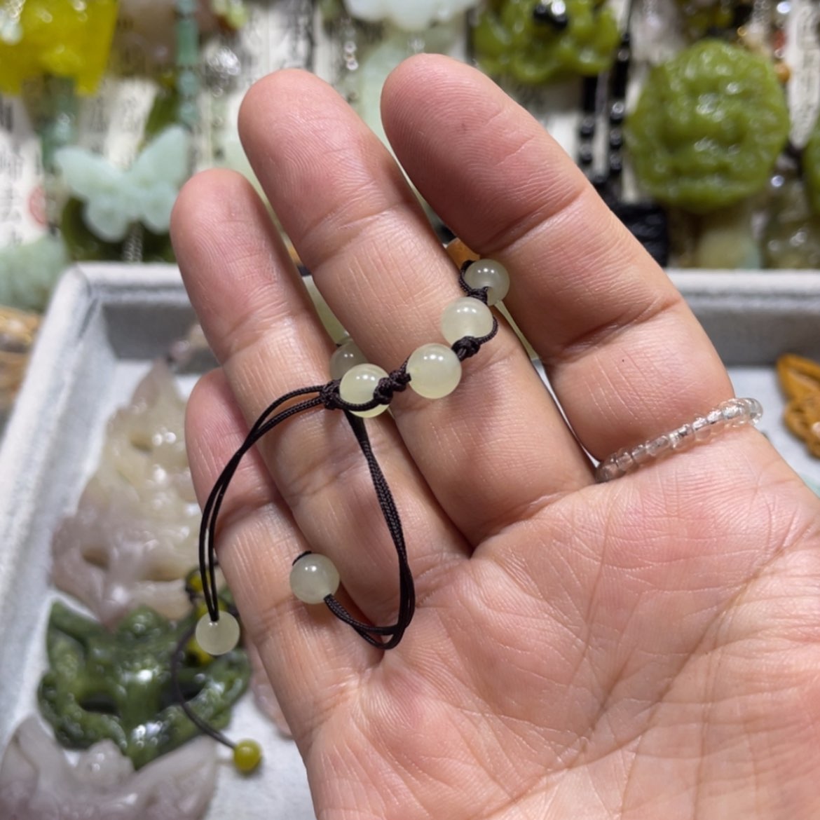 【闪购商品】岫玉颈饰未镶嵌I****a83手牌