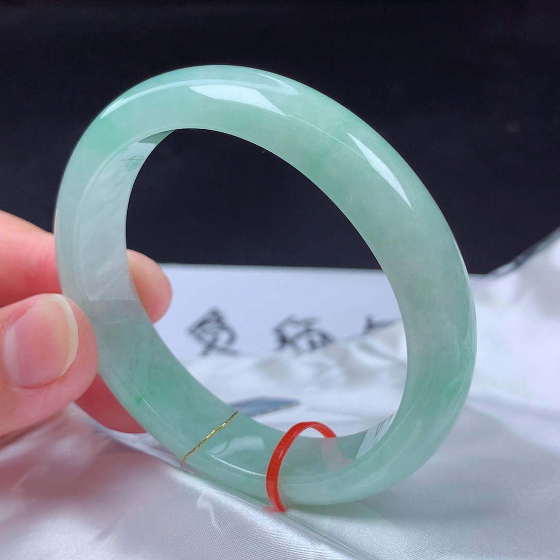 翡翠未镶嵌手镯54贵妃700795