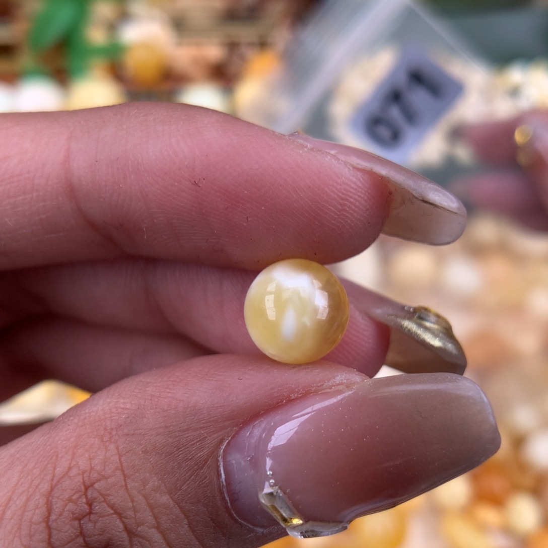 琥珀珠宝奇石未镶嵌8.6