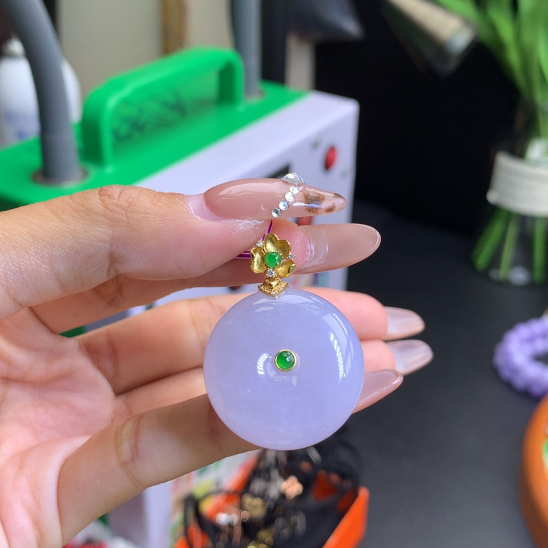 棒****翡翠18K金镶嵌颈饰