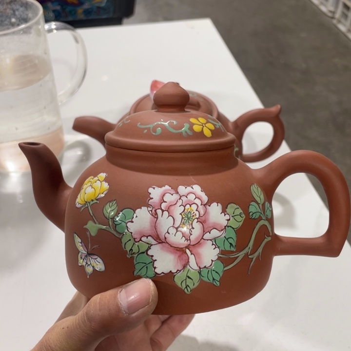 紫砂茶壶老厂紫砂壶一件。