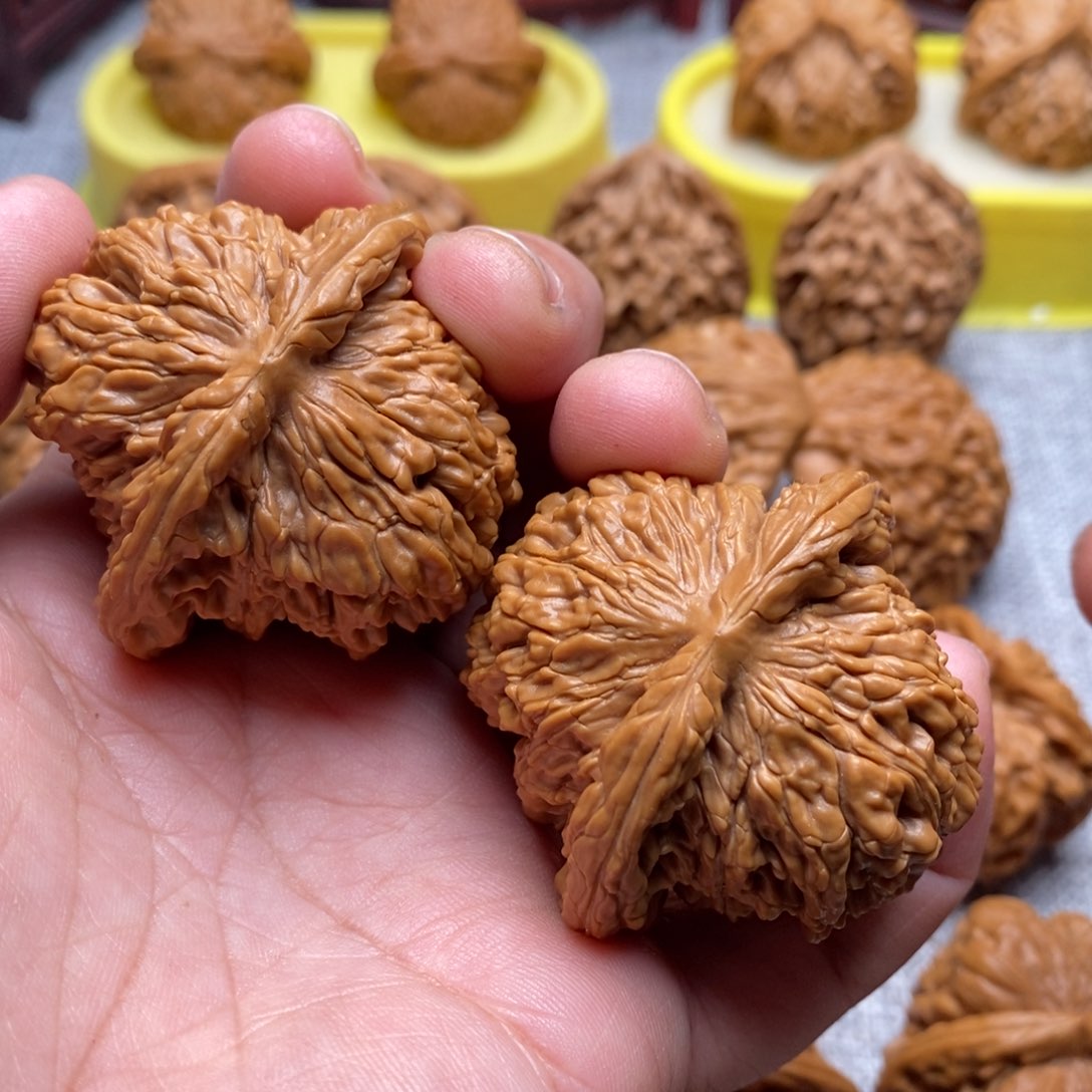 文玩核桃把件自***魂46四座楼