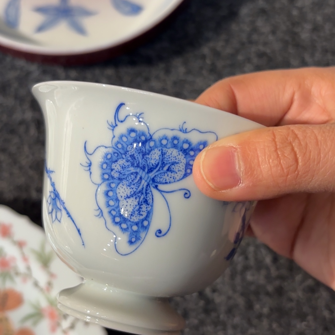 小***南瓷蝴蝶盖碗 福利 大瑕……炸