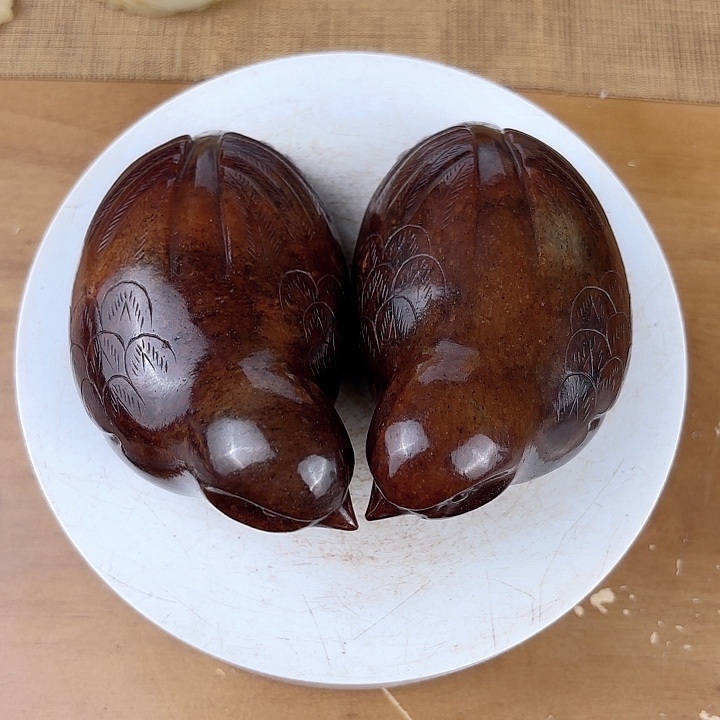 中***庸和田玉未镶嵌挂件