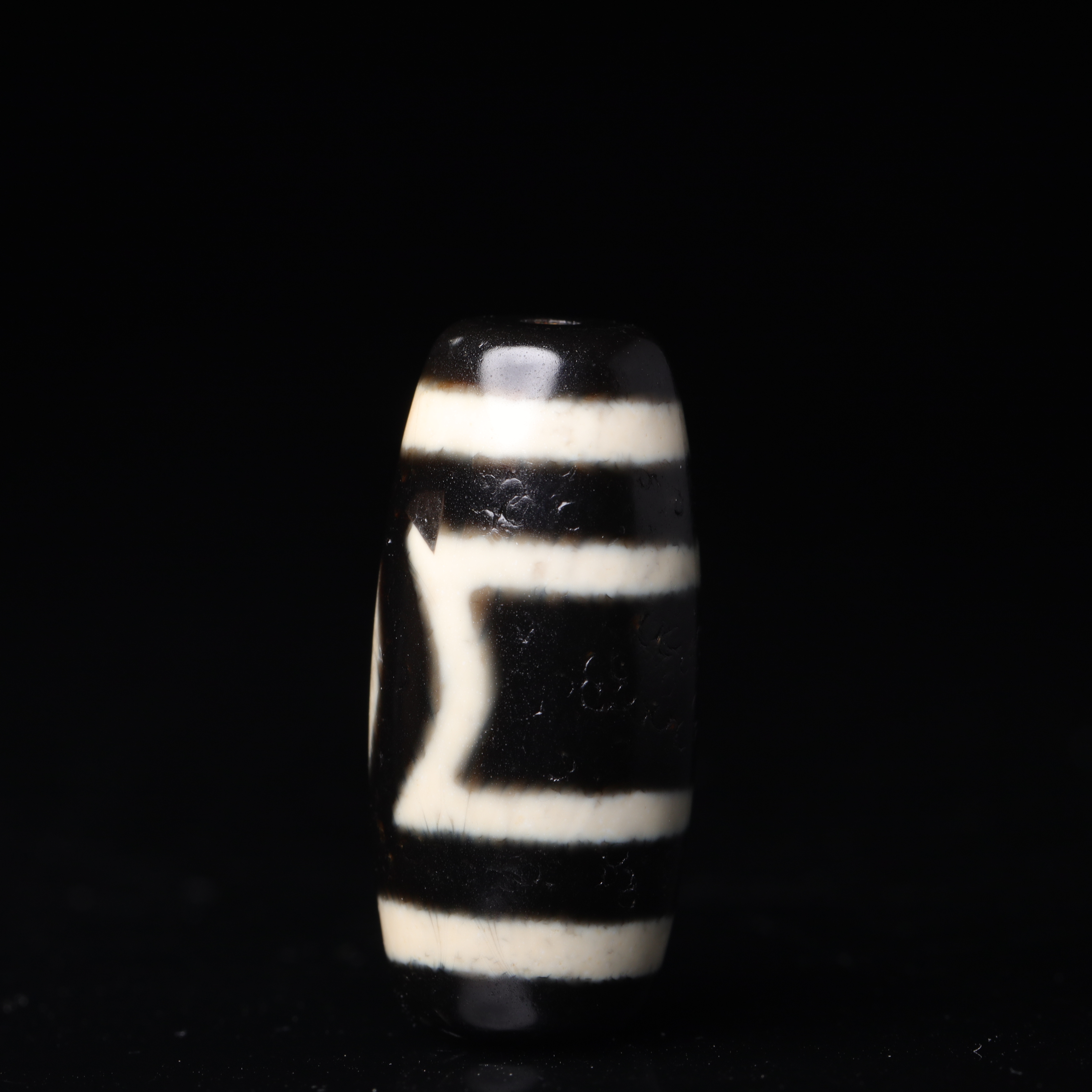 清代天然玛瑙珠饰