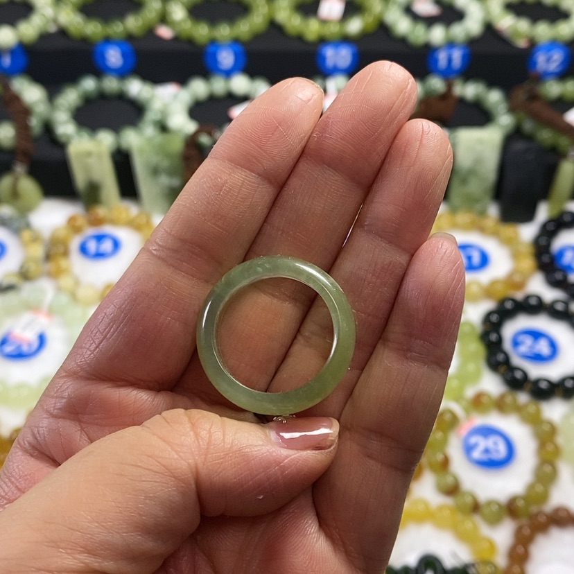 【闪购商品】蛇纹石玉手链未镶嵌