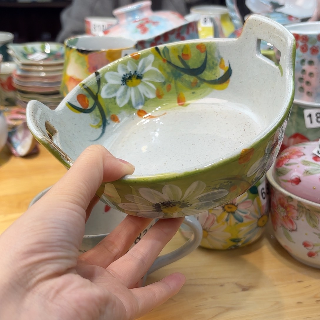 瓷片兔兔哈喽哈哈笑