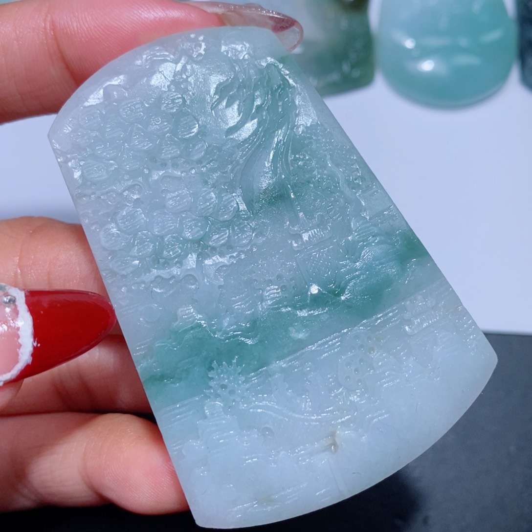 定制翡翠吊坠未镶嵌