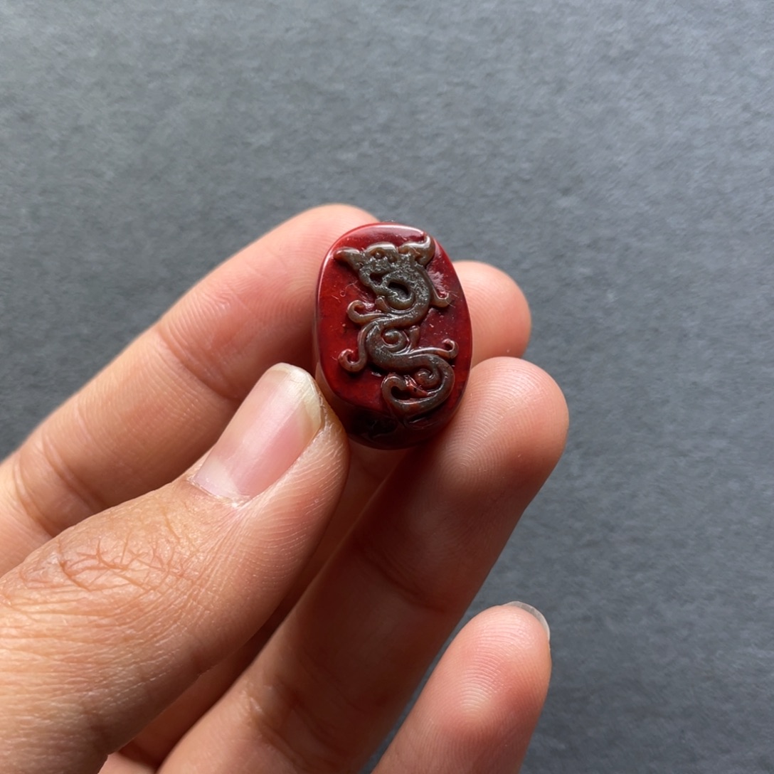 南红玛瑙配饰未镶嵌龙