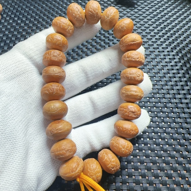 藏式文玩尼泊尔凤眼手串