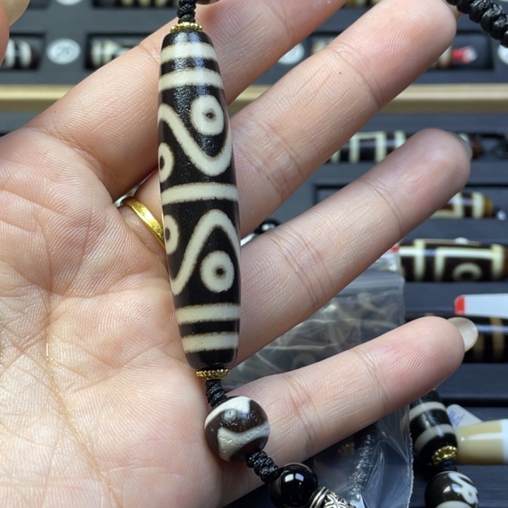 8***公玛瑙/玉髓未镶嵌颈饰