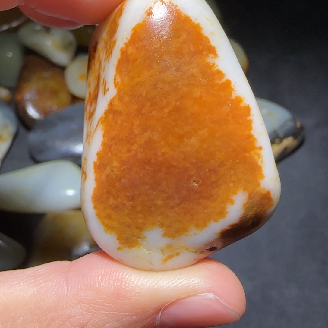 和田玉未镶嵌珠宝半成品