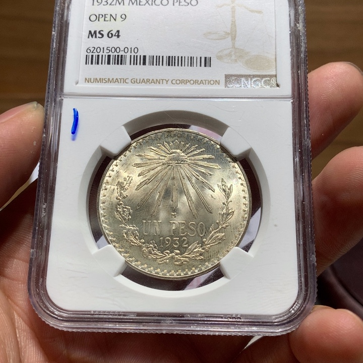 用***2银NGC MS64 鹰洋 010
