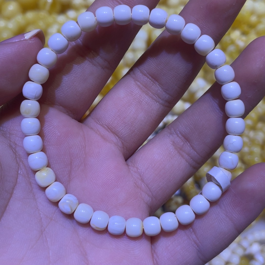 蜜蜡未镶嵌珠宝奇石5.5m