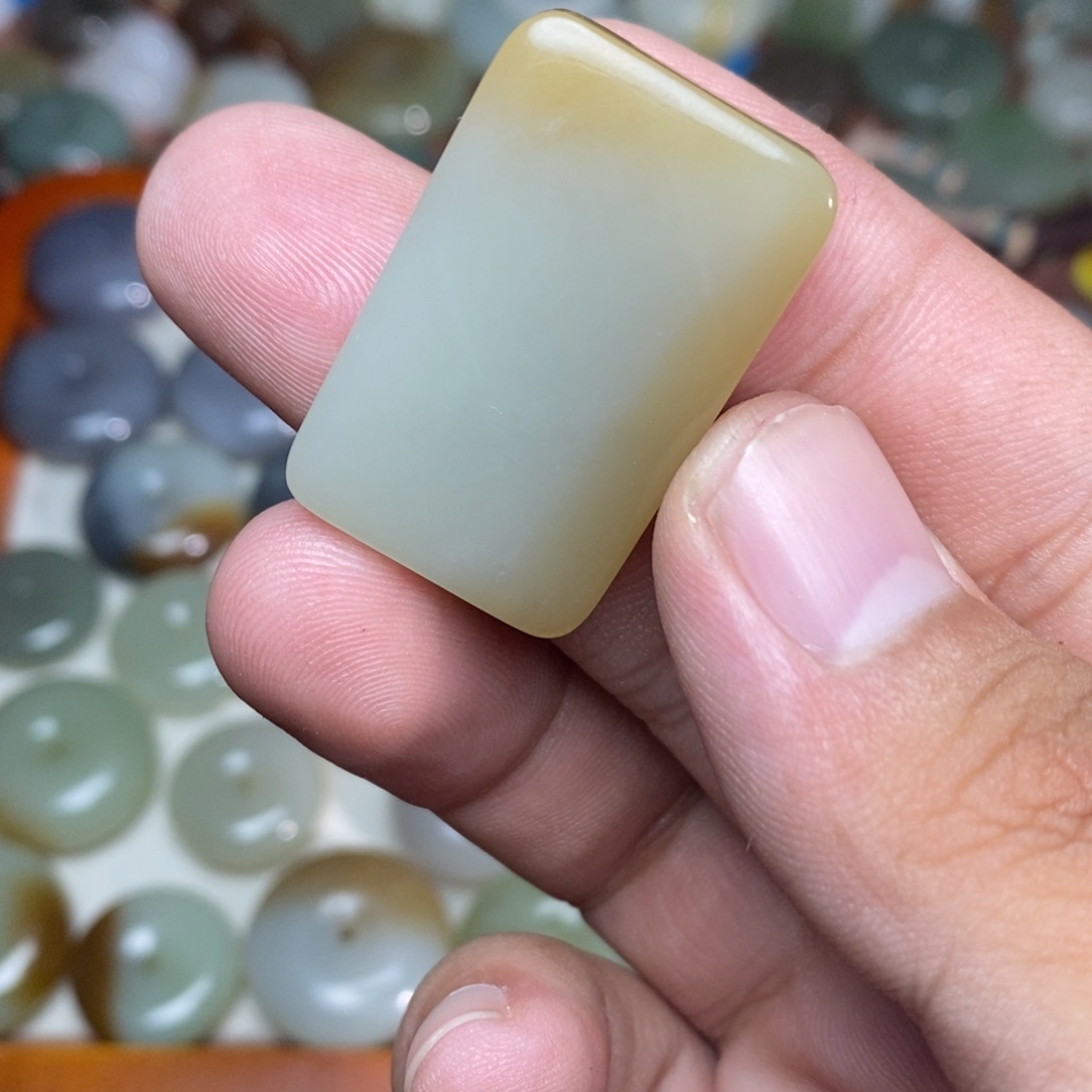 和田玉未镶嵌吊坠(不含链)