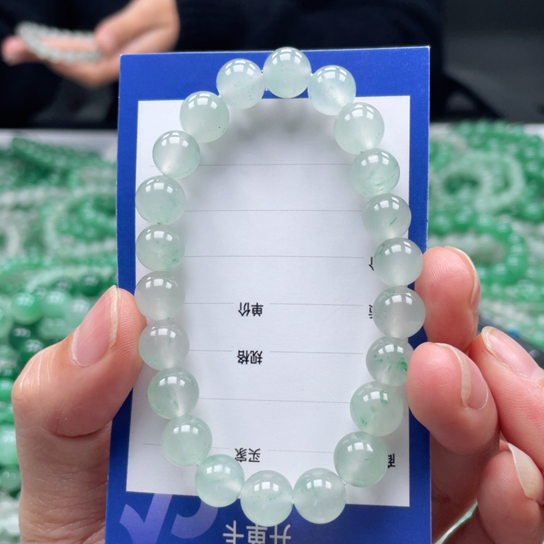 未镶嵌手串石英质玉（非洲翠）