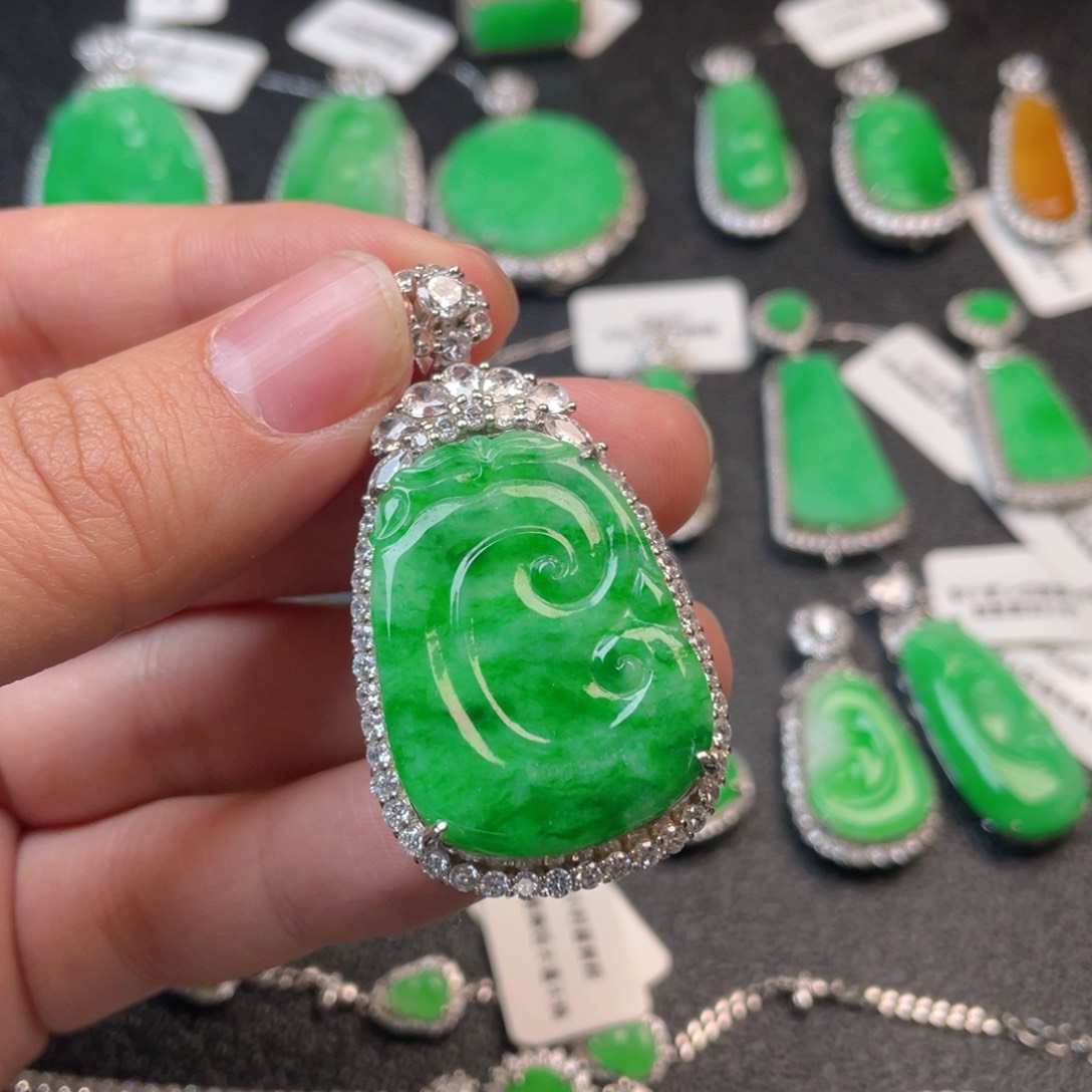 翡翠吊坠(不含链)银S925镶嵌