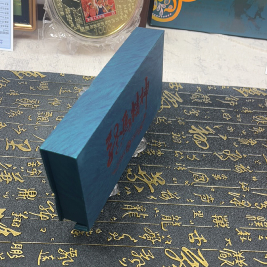 【经典爆款】热销龙马精神礼盒纪念装饰摆件